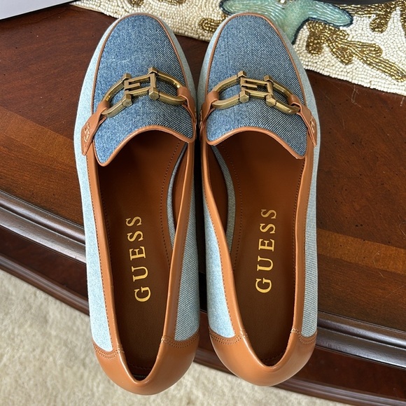 Brand New Guess Isaac Loafer Light Blue Denim Flats Neutral Tan Leather Trim - Picture 10 of 15